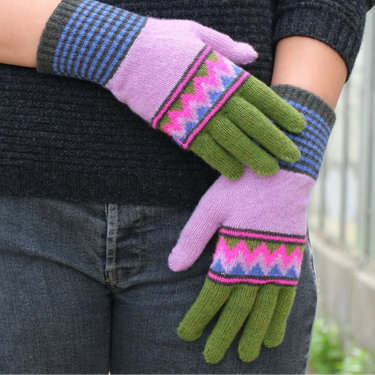 Wave Knitted Gloves - Hot Topics